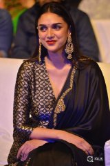 Aditi Rao Hydari at Antariksham Pre Release Event